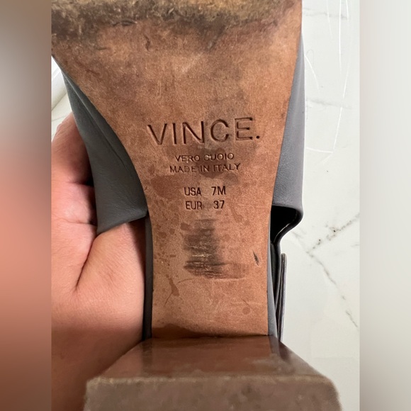 VINCE Faye Leather open peep toe chunky block heel - Picture 6 of 7